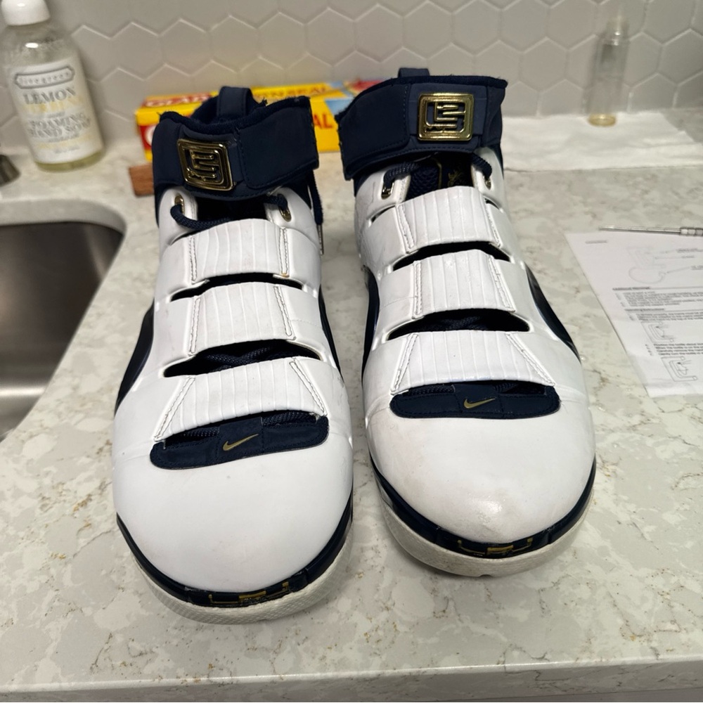 LeBron 4 west coast